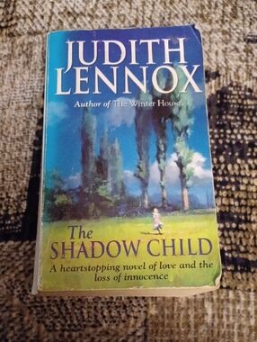 $4 Add-on Judith Lennox "The Shadow Child" - Paperback Book